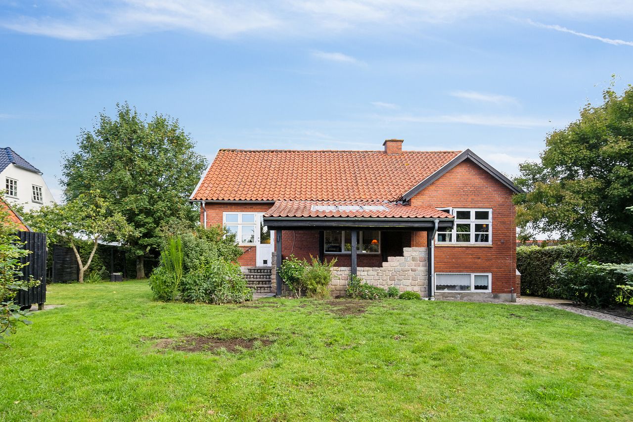 image 01
